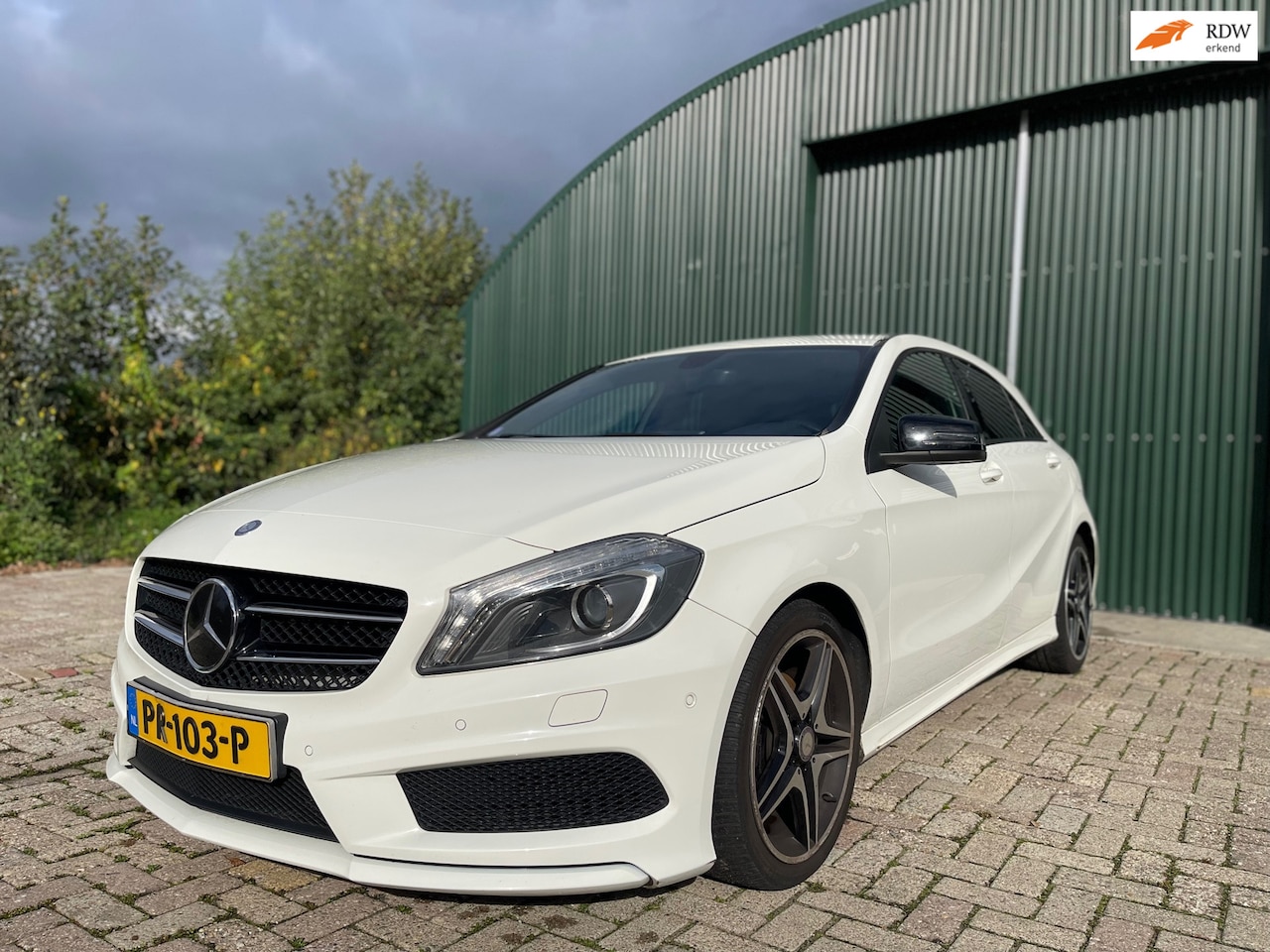 Mercedes-Benz A-klasse - 200 Prestige AMG Pakket/ Xenon/Stoelverw/Leder/APK NEW - AutoWereld.nl