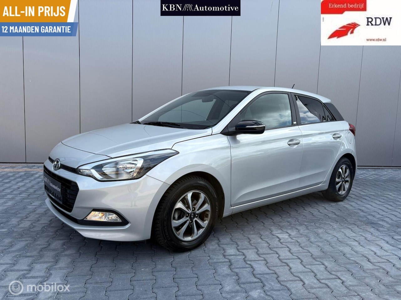 Hyundai i20 - 1.2 Passion |stoel-stuur verwarming|Bluetooth - AutoWereld.nl