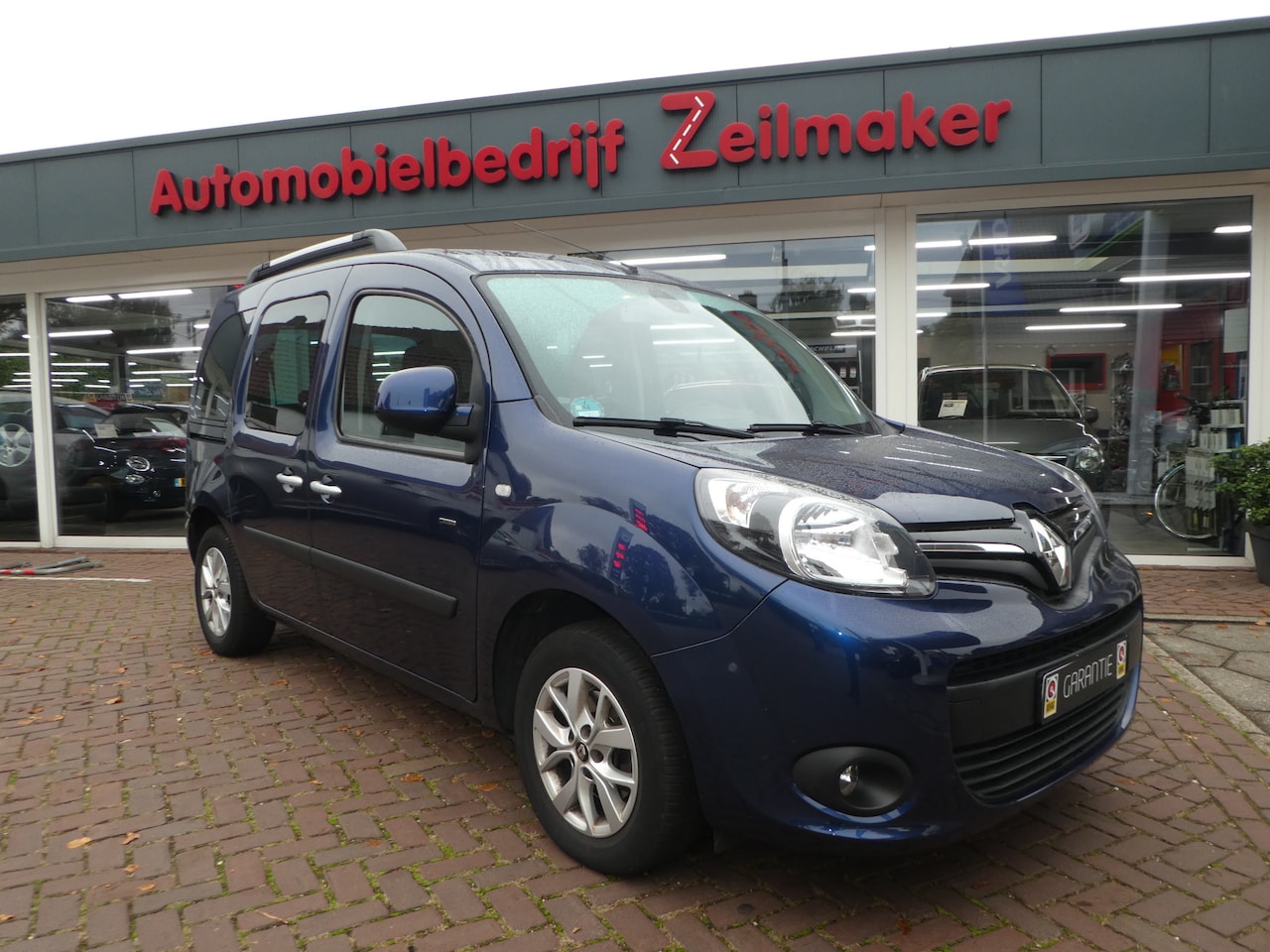Renault Kangoo Family - 1.2 TCe 115PK Limited, Clima, Cruise, Parkeerhulp achter - AutoWereld.nl