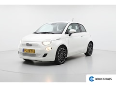 Fiat 500e - Icon 42 kWh | Climate Control | 17" Lichtmetalen Velgen | Cruise Control | Parkeersensoren
