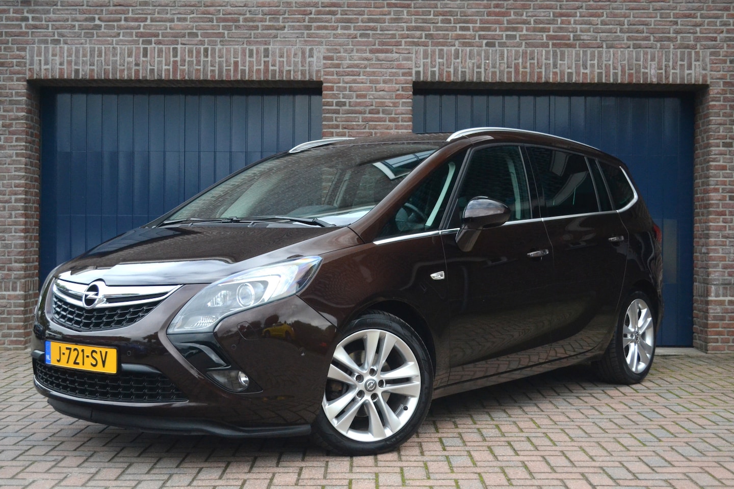 Opel Zafira Tourer - 1.4 Turbo Cosmo Edition 7 persoons | Trekhaak | Camera | Navigatie | Clima - AutoWereld.nl