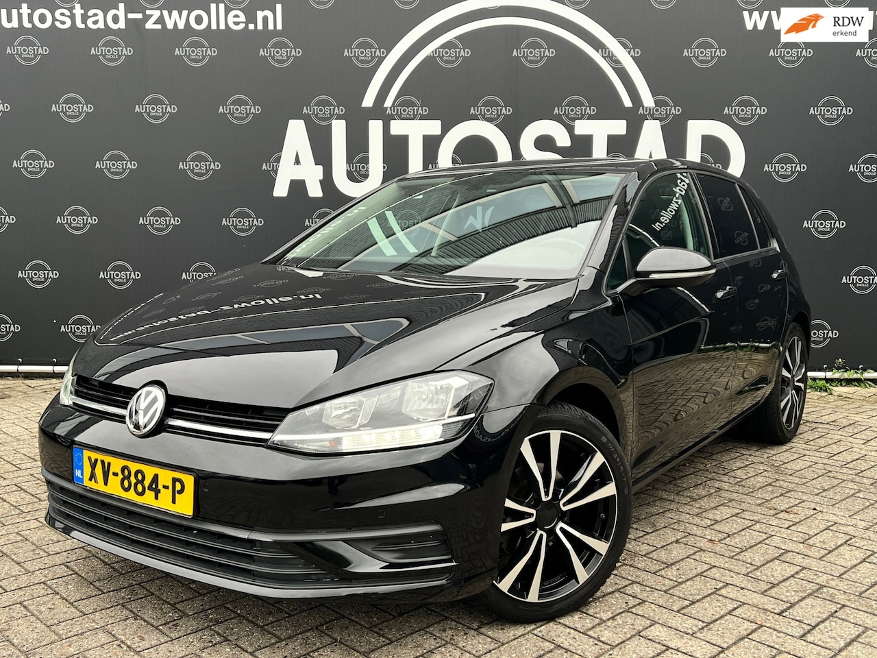 Volkswagen Golf - 1.0 TSI Trendline APK / NAP / Navi / Airco / Elck. Ramen - AutoWereld.nl