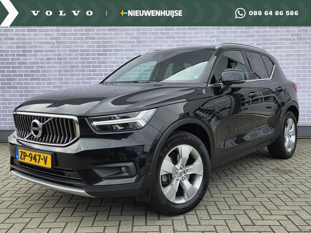 Volvo XC40 - T4 AWD Aut. Inscription | Trekhaak 2000 kg | Parkeer verw. | Elektr. verst. stoelen | Donk - AutoWereld.nl