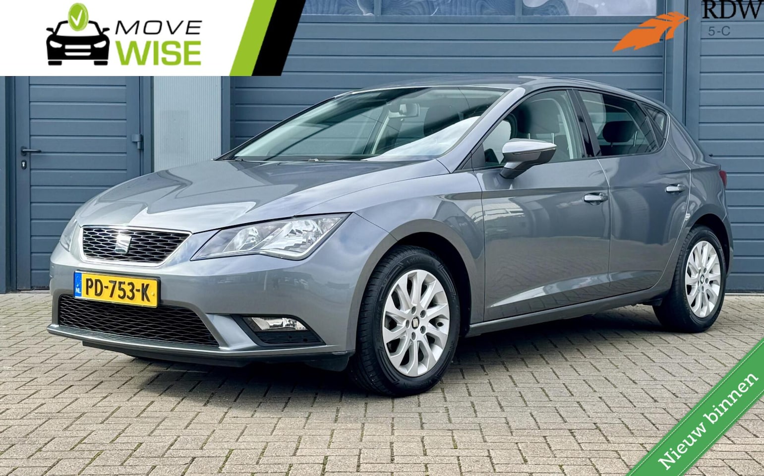 SEAT Leon - 1.2 TSI 110pk Style Business | 110pk | 108.000 km ! | 5 drs | Cruise | Airco | Nette Auto - AutoWereld.nl