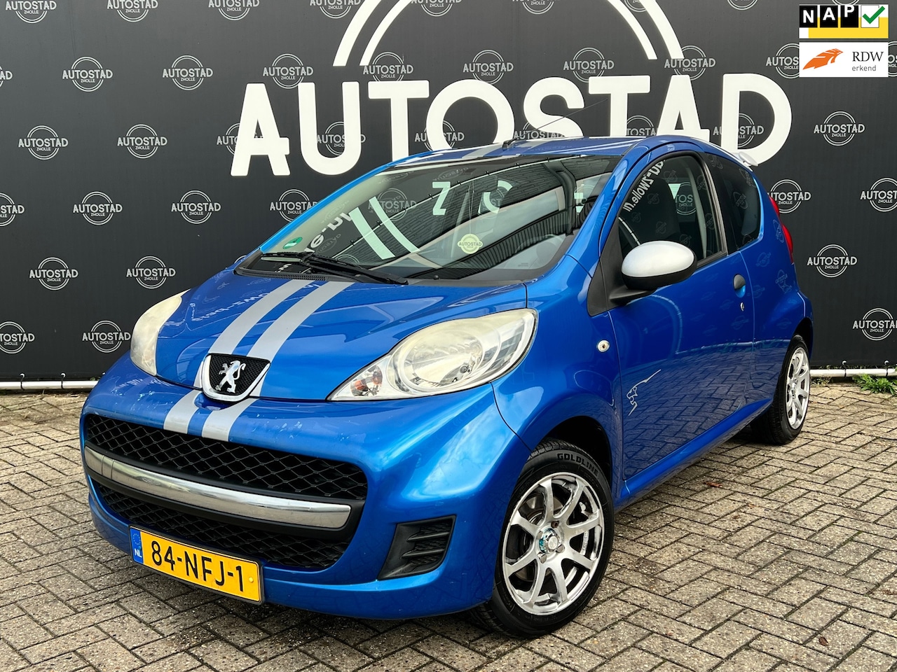 Peugeot 107 - 1.0-12V XR NL-Auto / NAP / APK - AutoWereld.nl