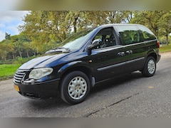 Chrysler Voyager - 2.4i Business Edition 7 Persoons NL Auto