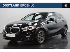 BMW 1-serie - 118i Sport Line Automaat / Sportstoelen / LED / Live Cockpit Professional / Cruise Control