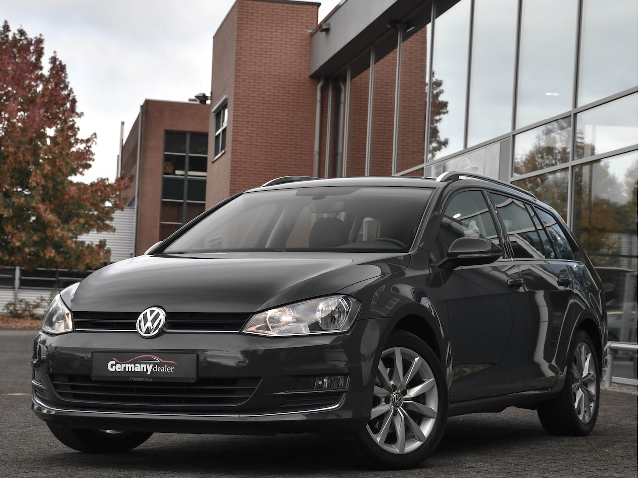 Volkswagen Golf Variant - 1.4 TSI 126pk Connected Series Massagestoelen+verw. Cruise Navi Camera Park.sens V+A - AutoWereld.nl