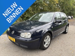 Volkswagen Golf - 1.4-16V Trendline Airco+Alarm+Trekhaak