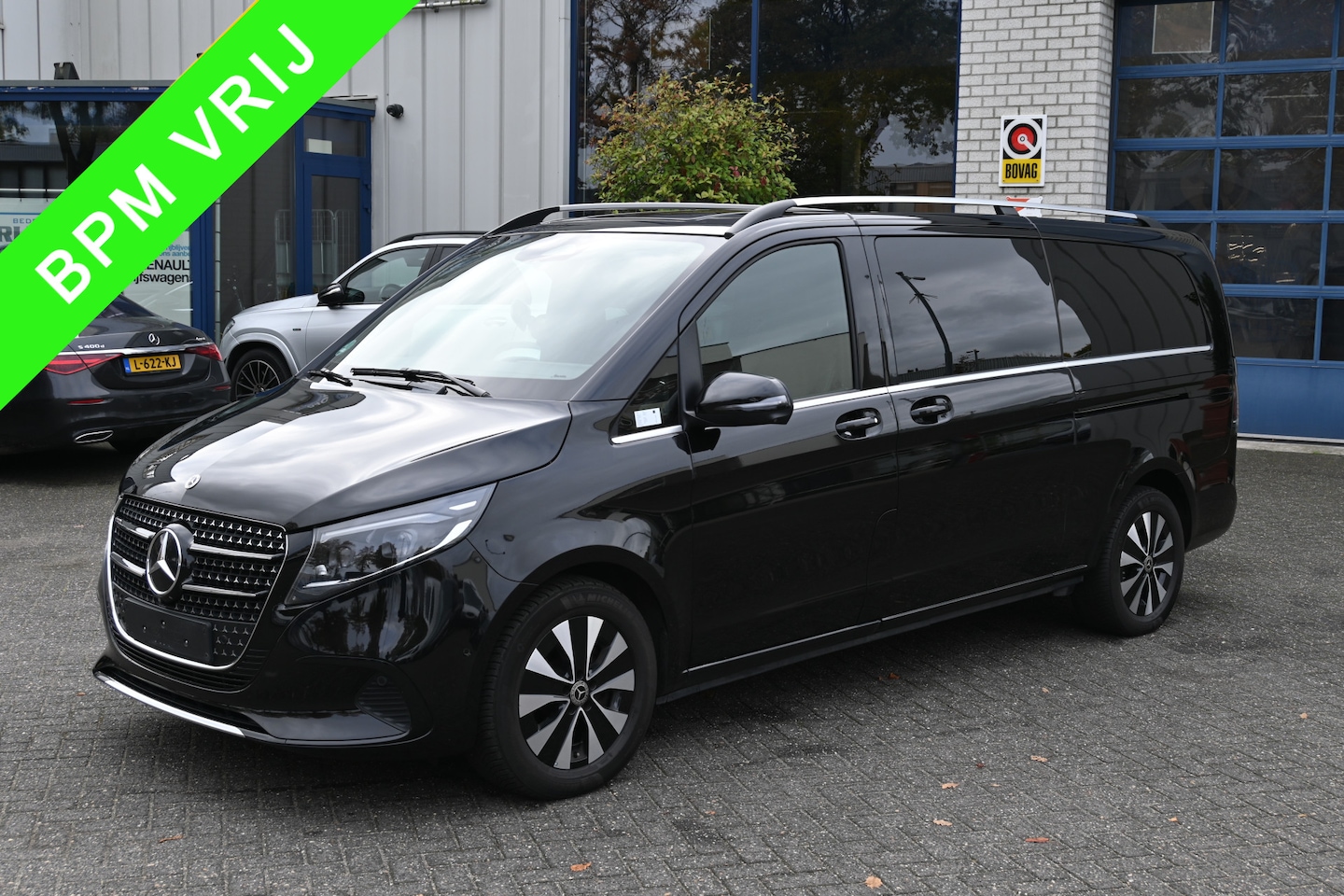 Mercedes-Benz V-klasse - 300d L3 DC Avantgarde Electrische schuifdeuren, Standkachel, 360 Camera, Distronic - AutoWereld.nl