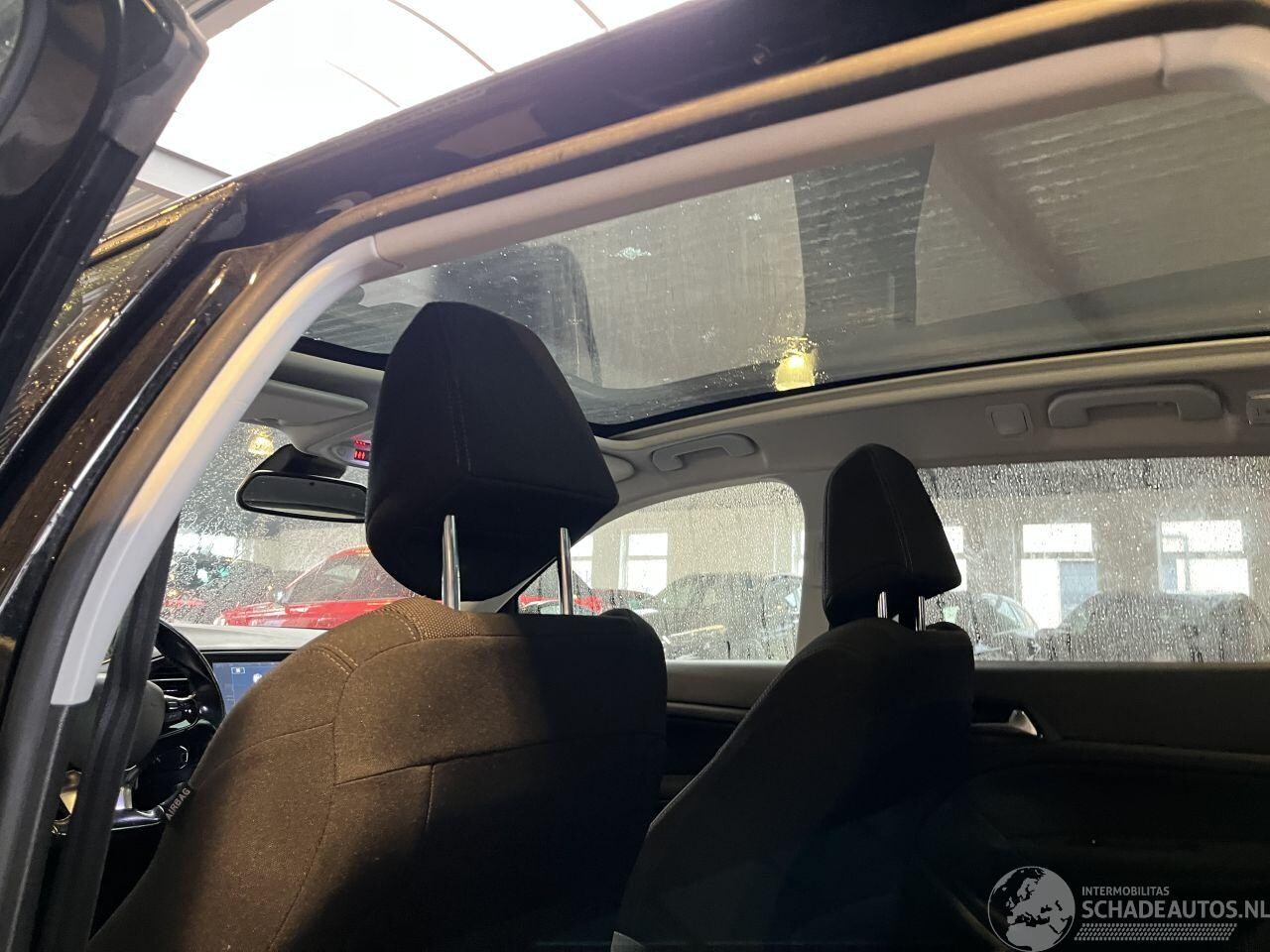 Peugeot 308 - 1.6 BlueHDi Blue Lease Executive 1.6 BlueHDI Blue Lease Executive