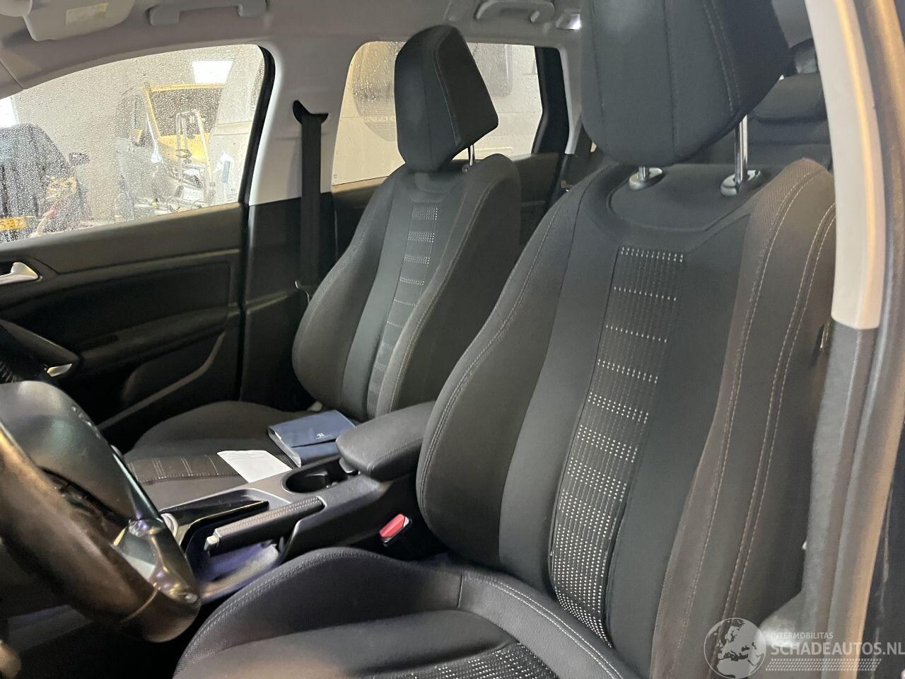 Peugeot 308 - 1.6 BlueHDi Blue Lease Executive 1.6 BlueHDI Blue Lease Executive