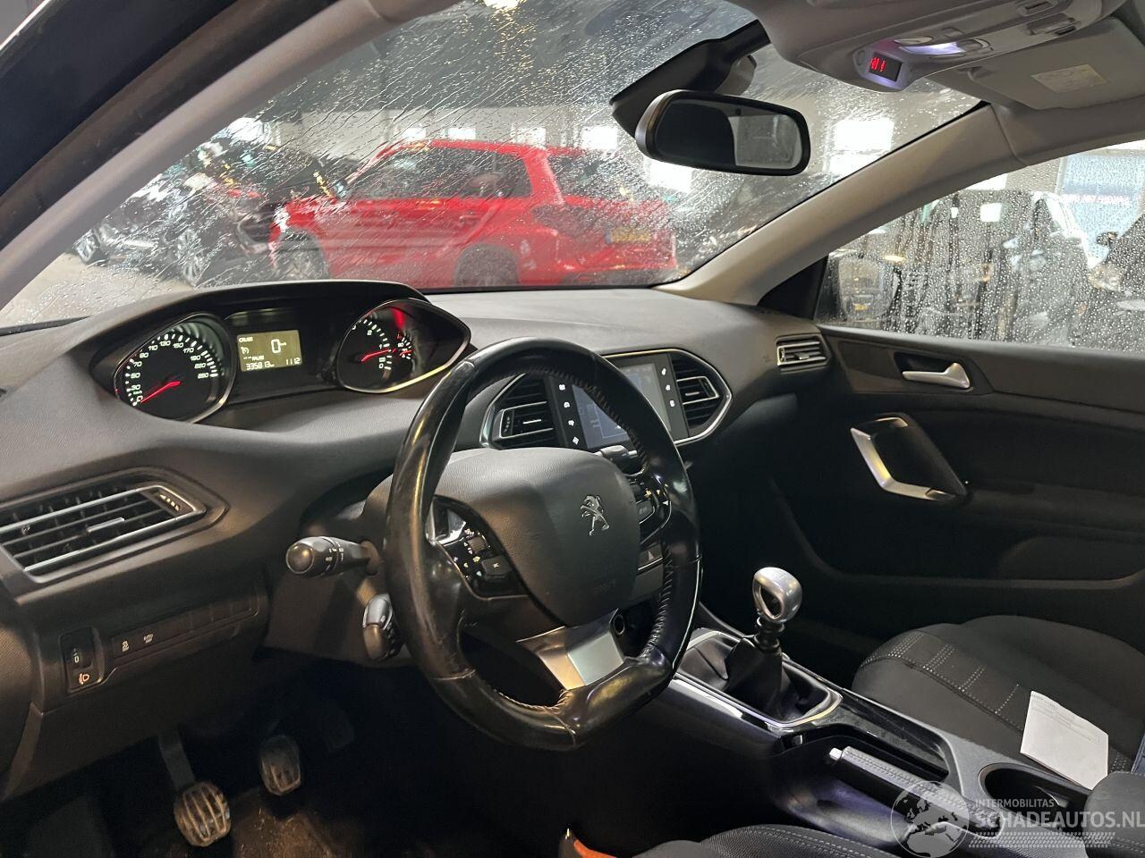 Peugeot 308 - 1.6 BlueHDi Blue Lease Executive 1.6 BlueHDI Blue Lease Executive