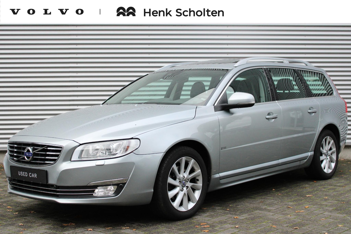 Volvo V70 - T4 Polar+ | lichtmetalen velgen 16 inch | Premium Metallic Paint | Lederen Bekleding | DAB - AutoWereld.nl