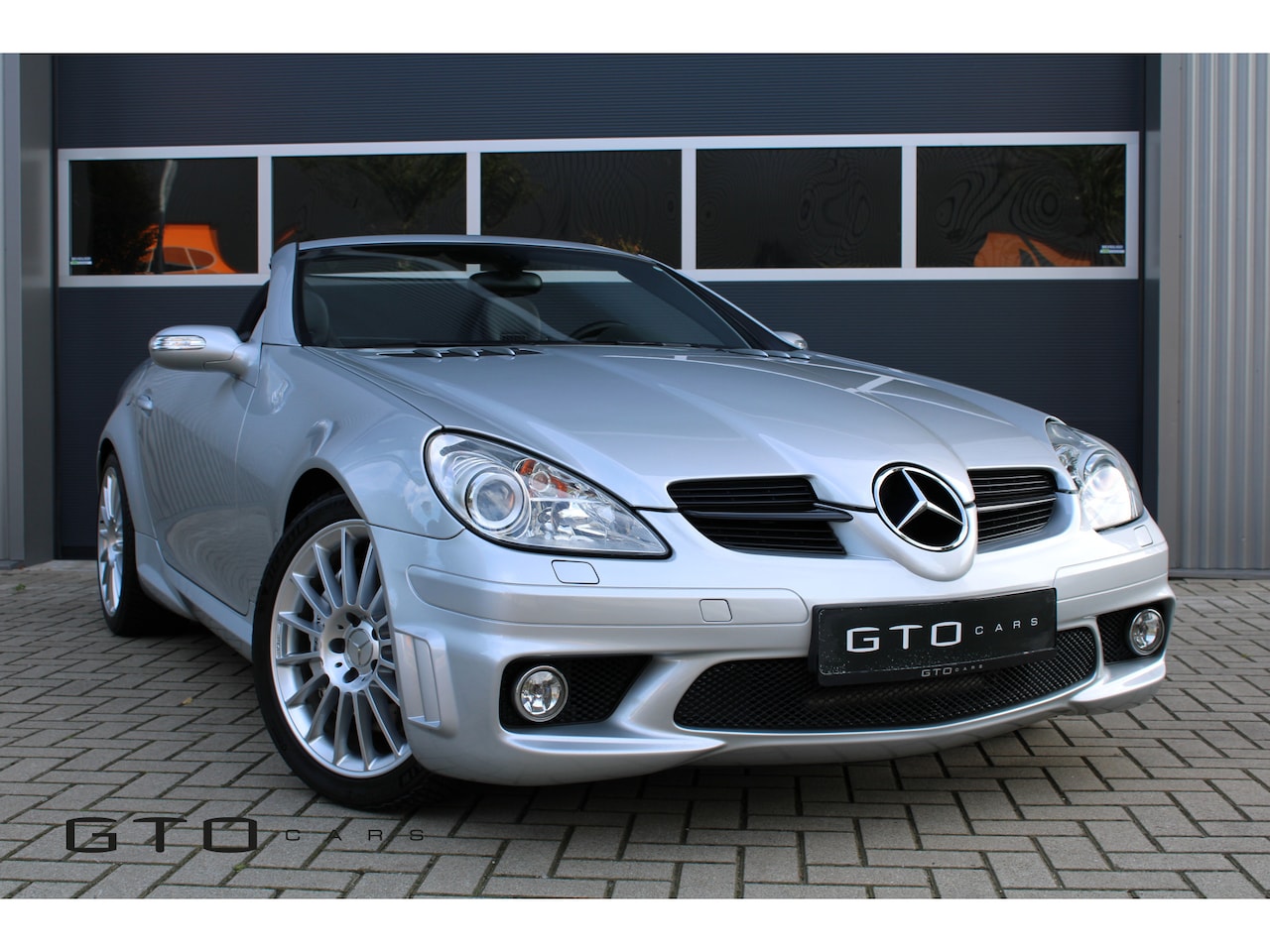 Mercedes-Benz SLK-klasse - AMG 55 Youngtimer/Harman Kardon/Nieuw staat!/Volledige documentatie - AutoWereld.nl