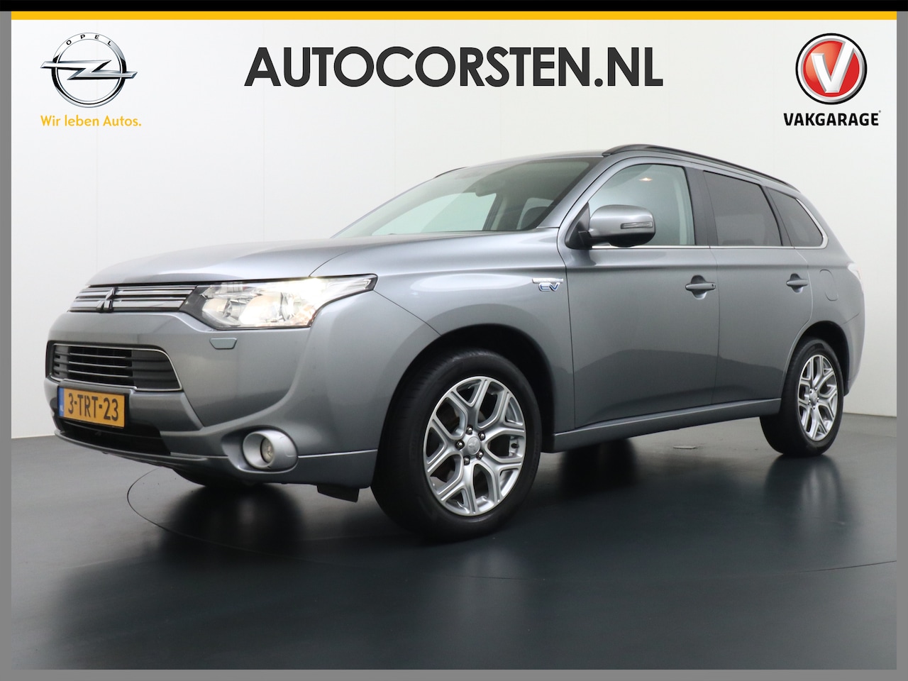 Mitsubishi Outlander - 2.0I AUT. PHEV 203PK Camera Executive Navi Hybride 4WD Trekhaak Ecc Edition Lmv 18" Privac - AutoWereld.nl