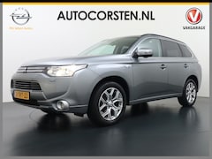 Mitsubishi Outlander - 2.0I AUT. PHEV 203PK Camera Executive Navi Hybride 4WD Trekhaak Ecc Edition Lmv 18" Privac