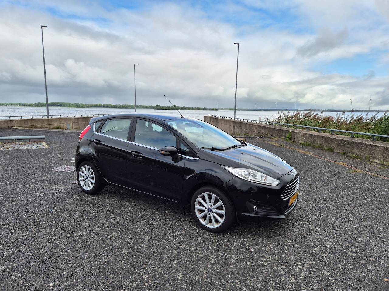 Ford Fiesta - 1.0 EcoBoost Titanium - AutoWereld.nl