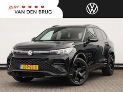 Volkswagen Tiguan - 1.5 eHybrid R-Line Edition 204 pk | Trekhaak | Black Style | Travel Assist | Matrix LED |