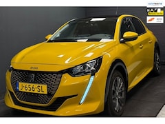 Peugeot e-208 - EV Allure 50 kWh PANO NL BTW CARPLAY CAMERA LED 3D TOP STAAT