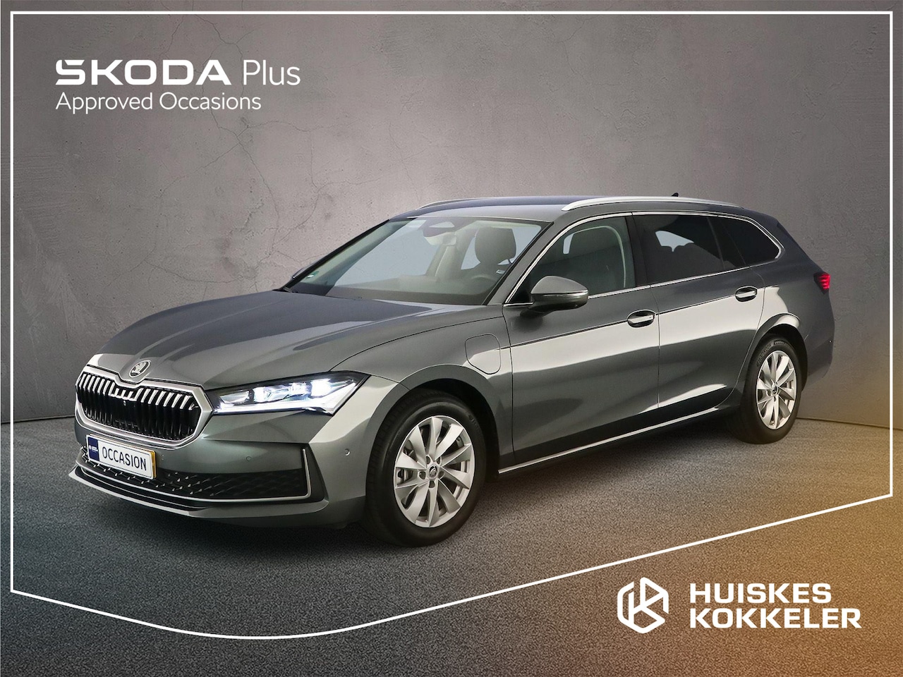 Skoda Superb Combi - First Edition 1.5 TSI PHEV 204pk DSG Automaat Trekhaak, Adaptive cruise control, 360 camer - AutoWereld.nl