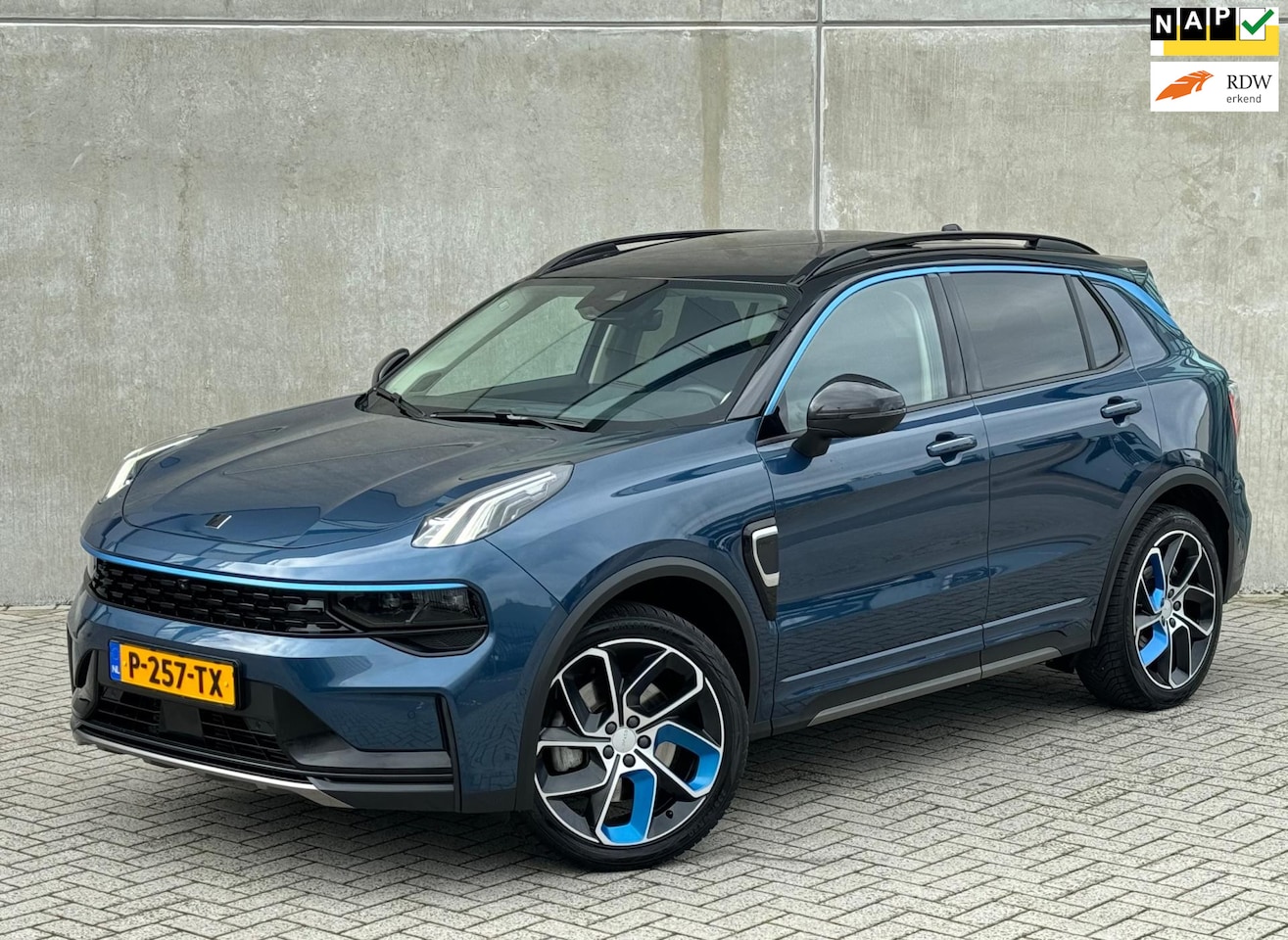 Lynk & Co 01 - 1.5 Plug-In HYBRID AUT 2022 Blauw 360°|NAP|1E EIGENAAR - AutoWereld.nl