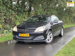 Opel Astra TwinTop - 1.8 Temptation | Airco + Cabriolet Nu € 1.950,