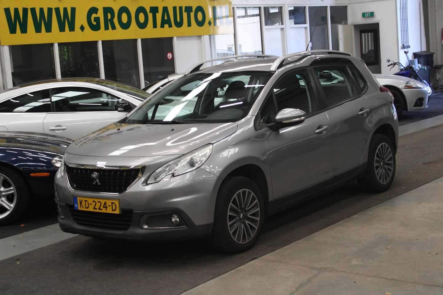 Peugeot 2008 - 1.2 PureTech Blue Lion Airco, Cruise Control, Stuurbekrachtiging - AutoWereld.nl