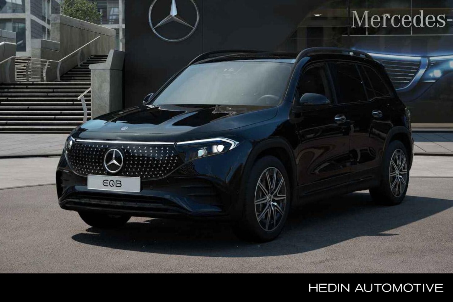Mercedes-Benz EQB - EQB 250+ Business Solution AMG | Winterpakket | Nightpakket | Distronic | Trekhaak - AutoWereld.nl
