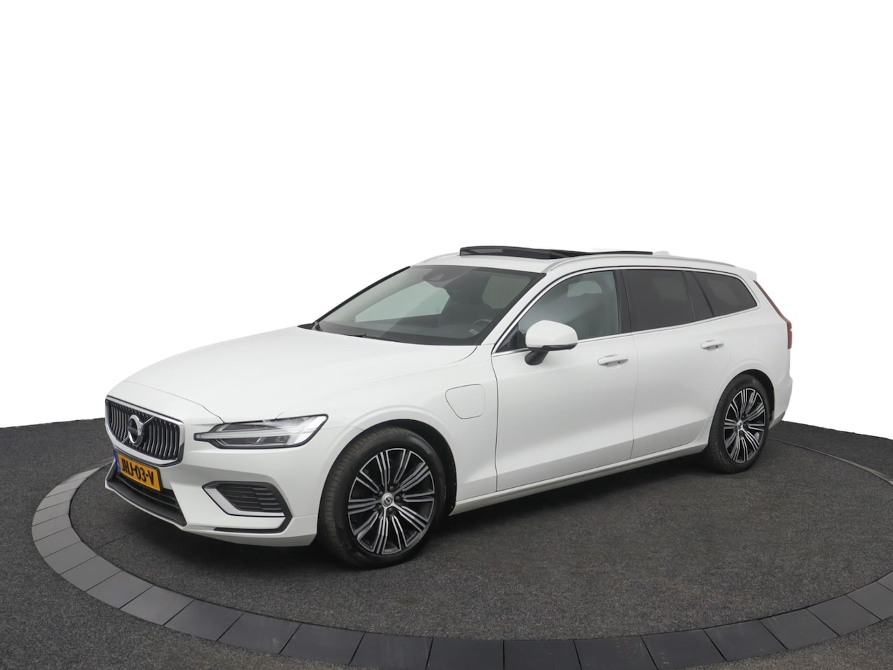Volvo V60 - 2.0 T6 AWD Inscription Long range|H&K|ACC|Pano| - AutoWereld.nl