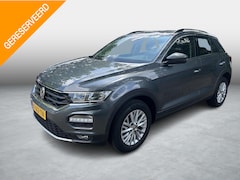 Volkswagen T-Roc - 1.0 TSI Style | Carplay | adaptive cruise |