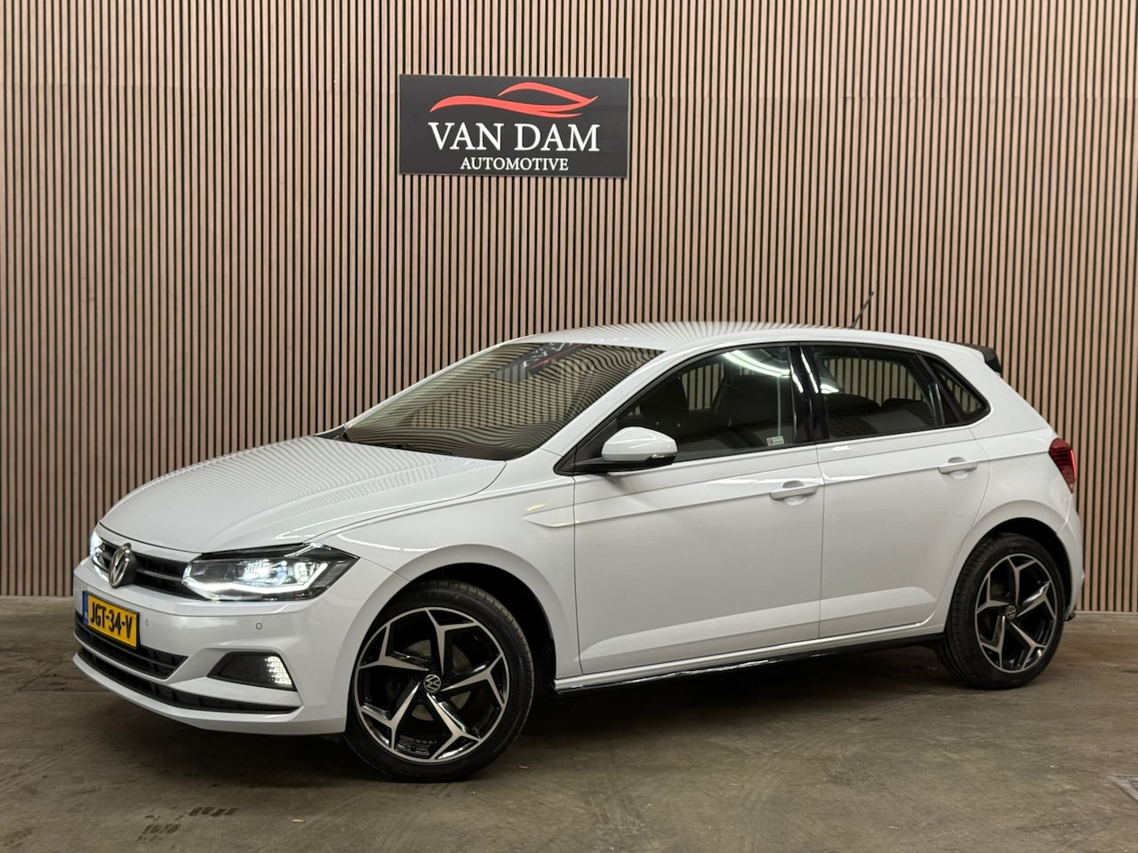 Volkswagen Polo - 1.0 TSI R-Line 2018 LED CRUISE CLIMA BLUETOOTH - AutoWereld.nl