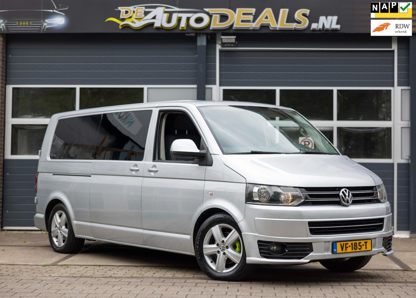 Volkswagen Transporter - 2.0 TDI L2H1 DC Comfortline 2.0 TDI L2H1 DC Comfortline - AutoWereld.nl