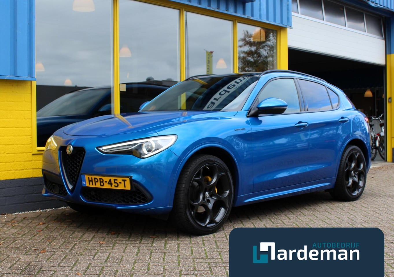Alfa Romeo Stelvio - 2.0 T AWD Veloce Ti 2.0 T AWD Veloce Ti Pano H/K - AutoWereld.nl