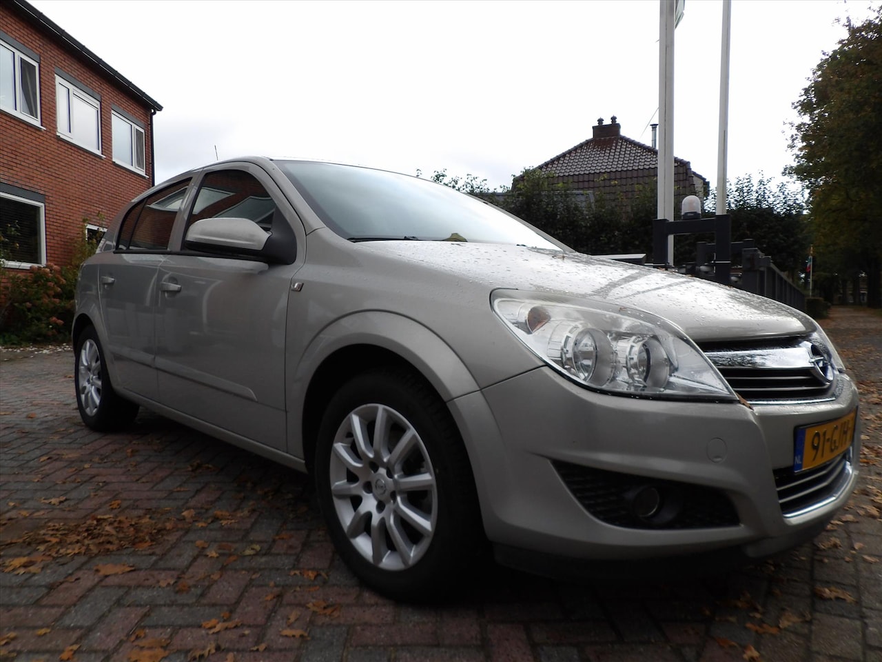 Opel Astra - 1.6 16V 5D 85KW NW APK - AutoWereld.nl