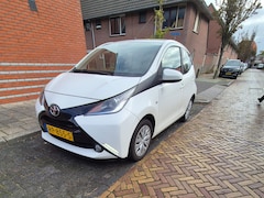Toyota Aygo - 1.0 VVT-i x-play