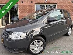 Volkswagen Fox - 1.2 Trendline NIEUWE APK / RIJKLAAR / GARANTIE
