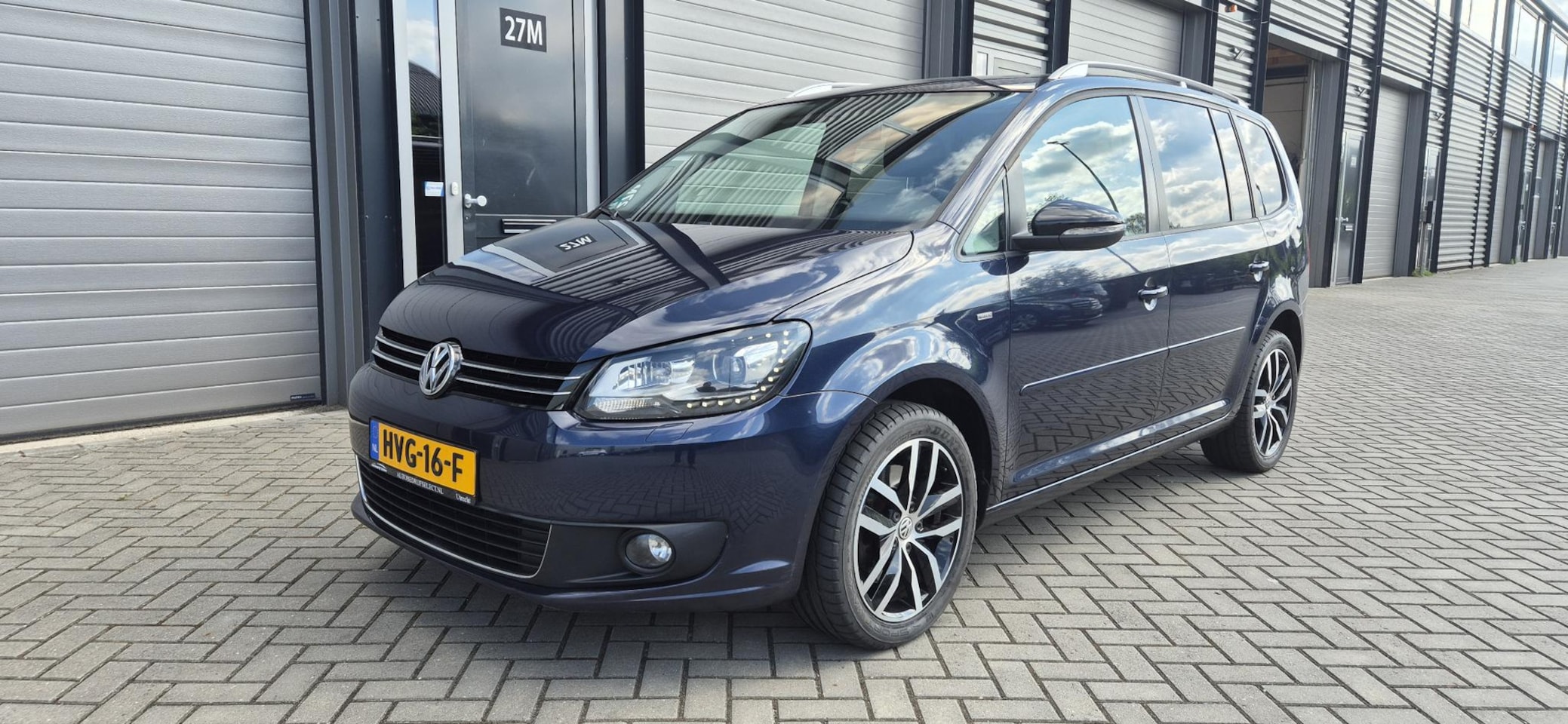 Volkswagen Touran - 1.4 TSI Highline 7p. Stand.kachel/Cruise/Clima/Bluethoot/Navi/Airco/PDC/Stoelverwarming en - AutoWereld.nl