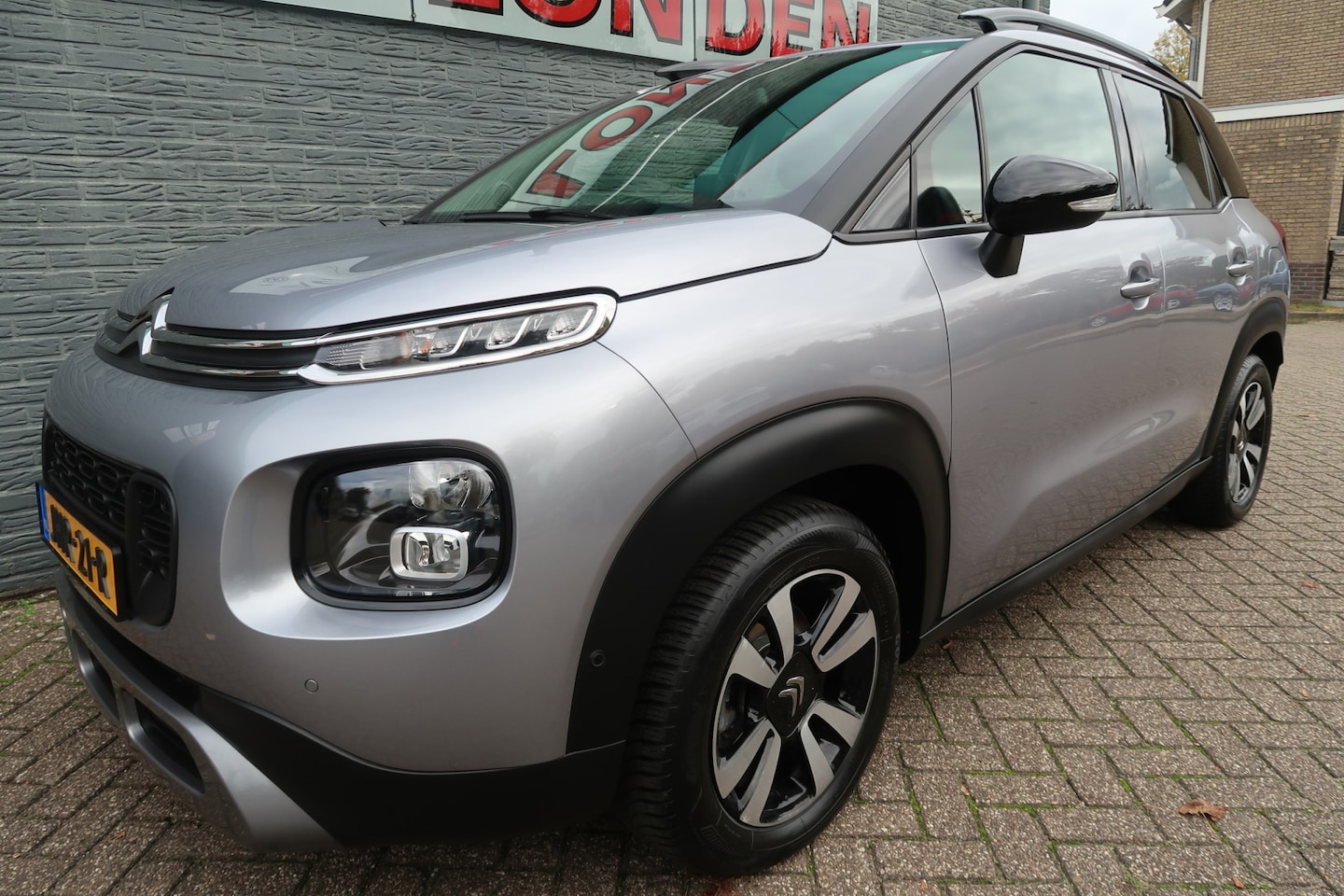 Citroën C3 Aircross - 1.2 PureTech S&S Shine Nieuwe auto - AutoWereld.nl
