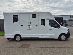 Renault Master - Occasion Master MTM paardenwagen hengsten uitvoering dubbele cabine 5 zitplaatsen