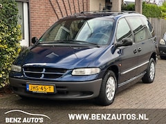 Chrysler Voyager - 2.4i SE Invalide mindervalide rolstoel auto