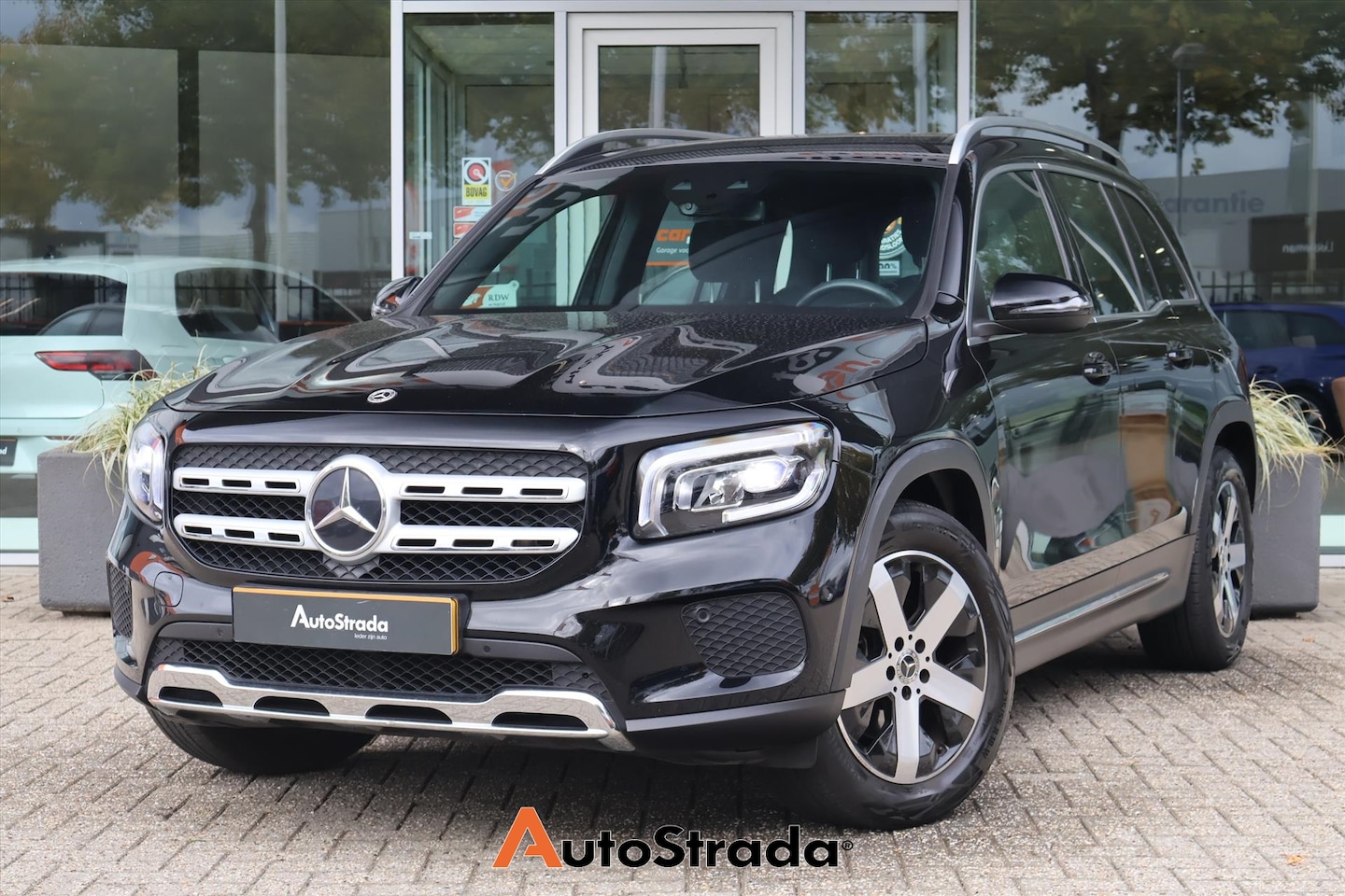 Mercedes-Benz GLB - 200 Business Solution 163PK | LED | Sfeer | Camera | Navigatie | Cruise | Climate | Carpla - AutoWereld.nl