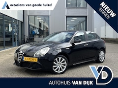Alfa Romeo Giulietta - 1.4 T Progression | NL Auto/2e Eig./Voll.Historie/Airco/17"/All Season Banden