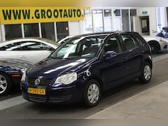 Volkswagen Polo - 1.2-12V Trendline Airco, Stuurbekrachtiging