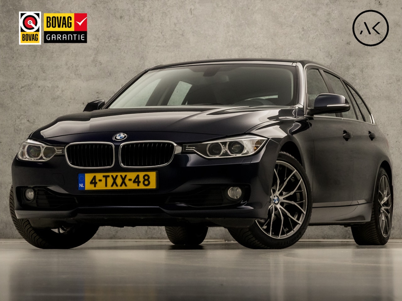 BMW 3-serie Touring - 320i Executive Sportline 184Pk Automaat (NAVIGATIE, CLIMATE, XENON, PARKEERSENSOREN, SPORT - AutoWereld.nl