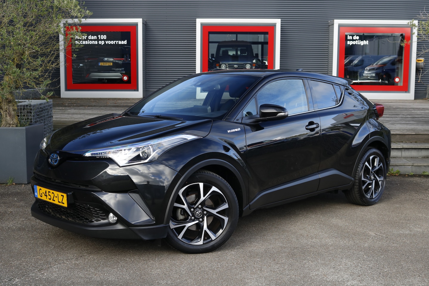 Toyota C-HR - 1.8 Hybrid Dynamic | lage km stand | dealeronderhouden | fabrieksnavi | bluetooth | LM Vel - AutoWereld.nl
