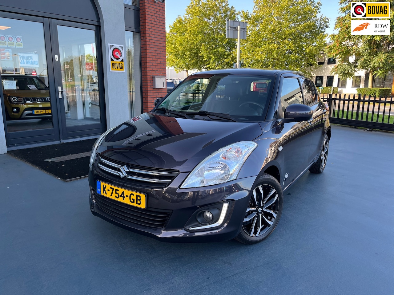 Suzuki Swift - 1.2 Comfort XTRA STOELVERWARMING LMV AIRCO - AutoWereld.nl
