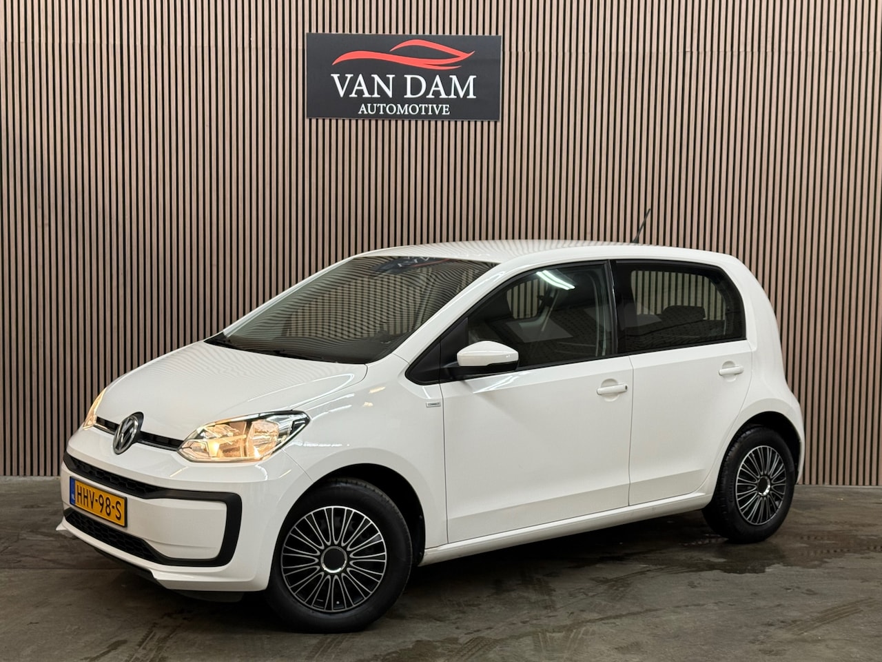 Volkswagen Up! - 1.0 BMT high up! 2018 AIRCO BLUETOOTH ELEK-RAMEN - AutoWereld.nl
