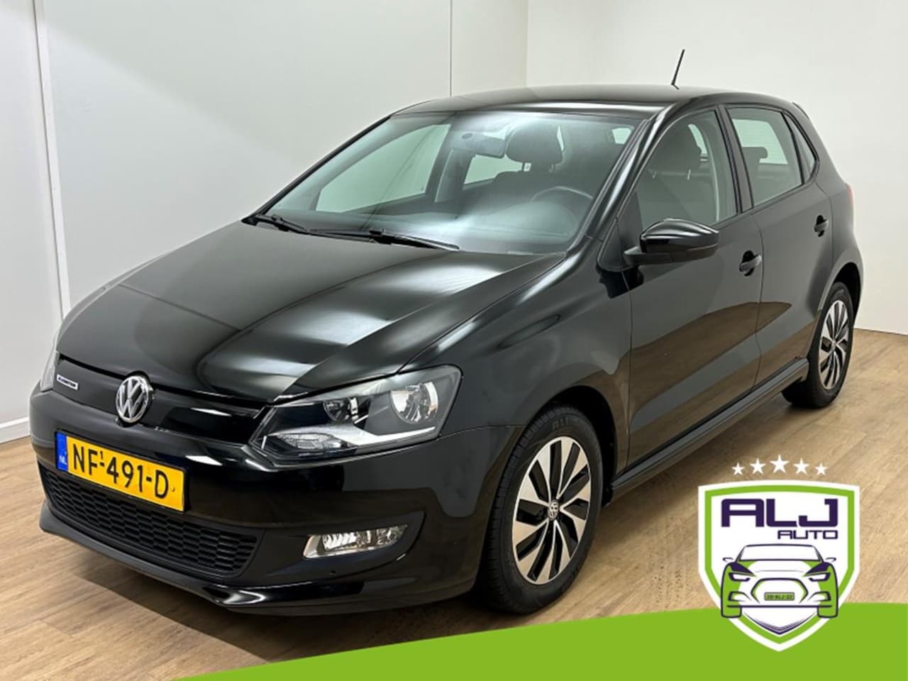 Volkswagen Polo - Occasion 1.0 BlueMotion Edition | Zwart | Tweedehands Volkswagen Polo | Airco | Cruisecont - AutoWereld.nl
