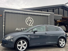 SEAT Leon - 2.0 FSI Businessline Automaat*Schuifdak
